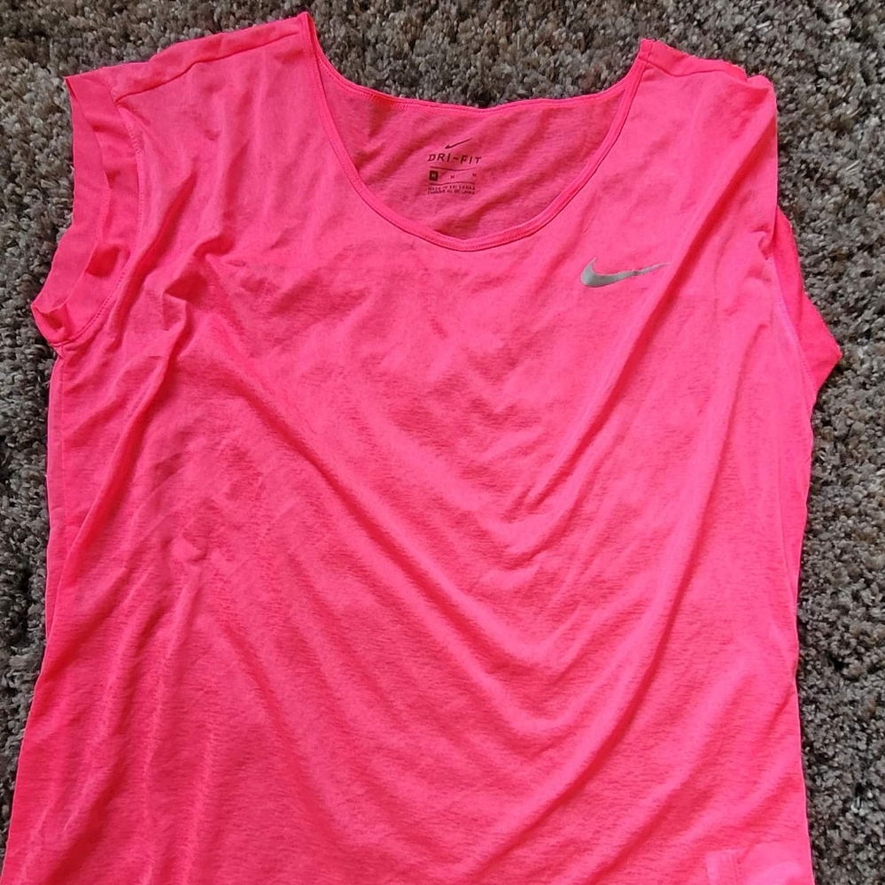 Nike tees